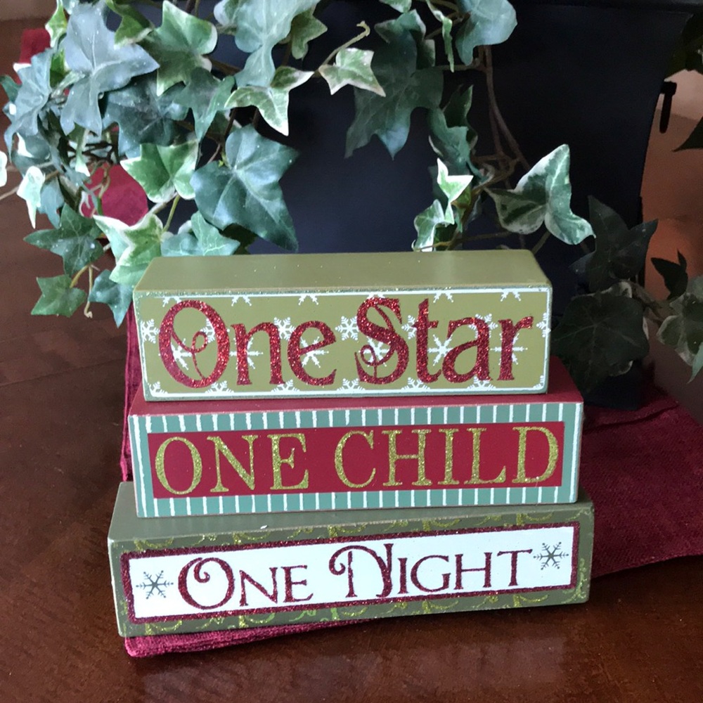 ‘One Star, One Child, One Night' Box Sign Set